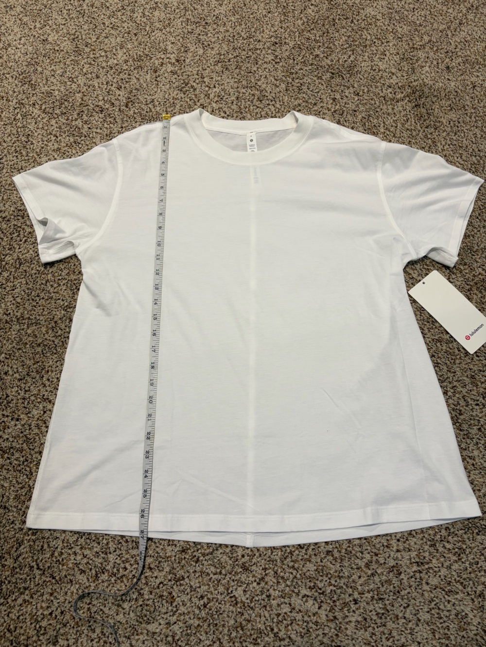 lululemon athletica White Short Sleeve Crew Tee - Women's NWT - Picture 10 of 12